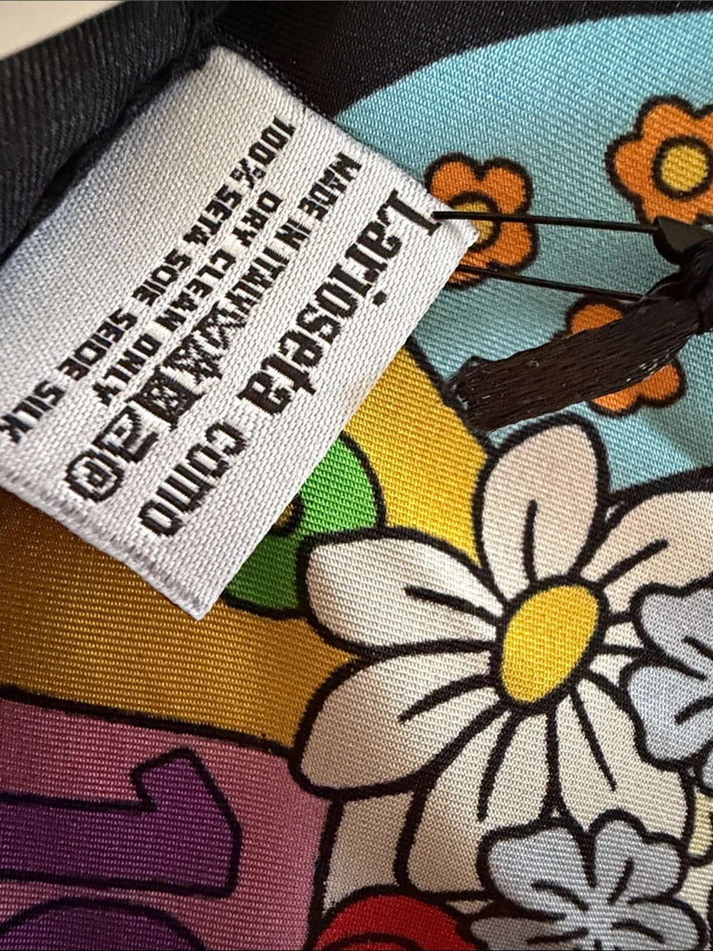 Moschino vibrant silk
